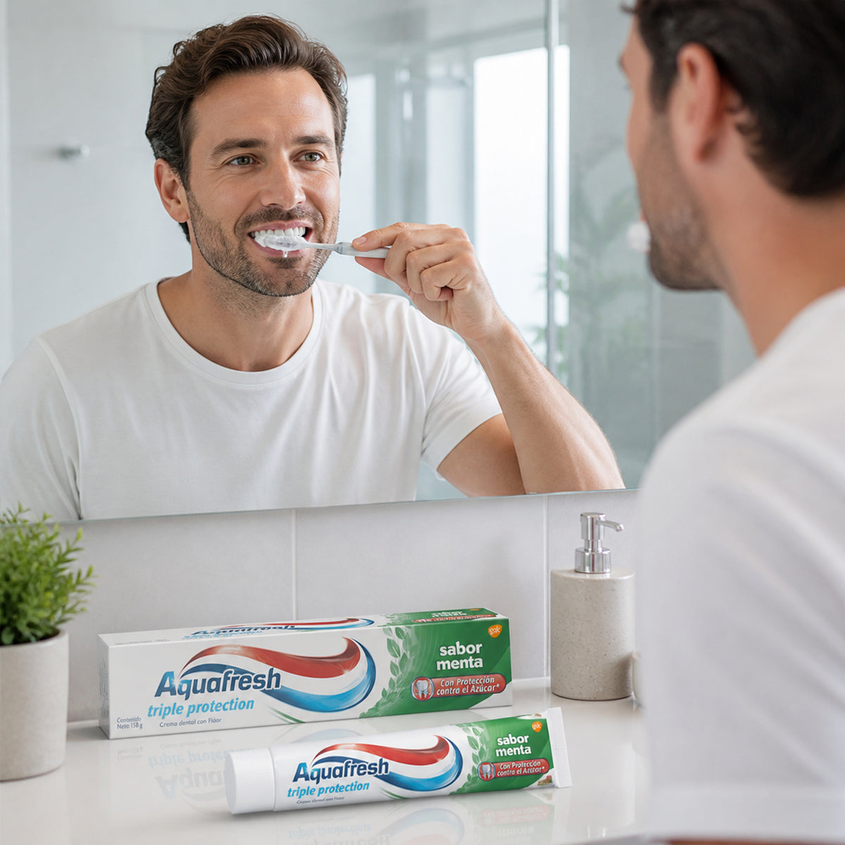 Pasta Dental Triple Protection Aquafresh 126 g Pack x3